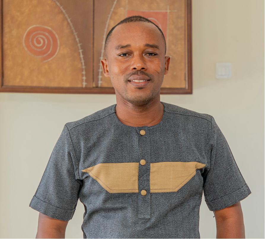 Dr Linus Kweku Labik